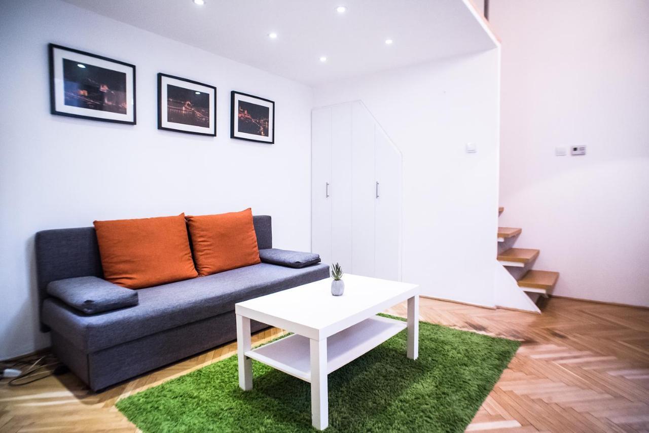 Studio 45 In The City Budapest Exteriör bild